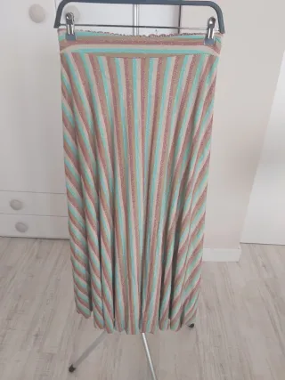 Conjunto de falda y top marca Jot