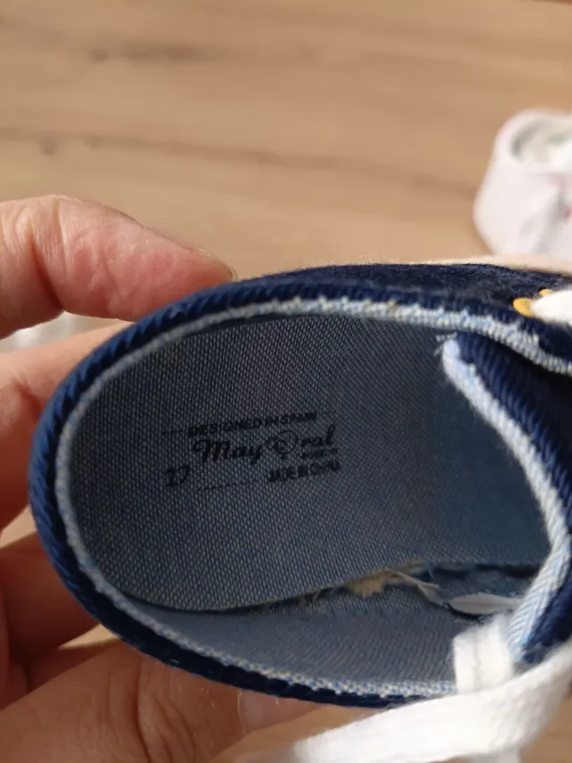 Zapatitos Mayoral Azul Marino Sin Estrenar. N°17.
