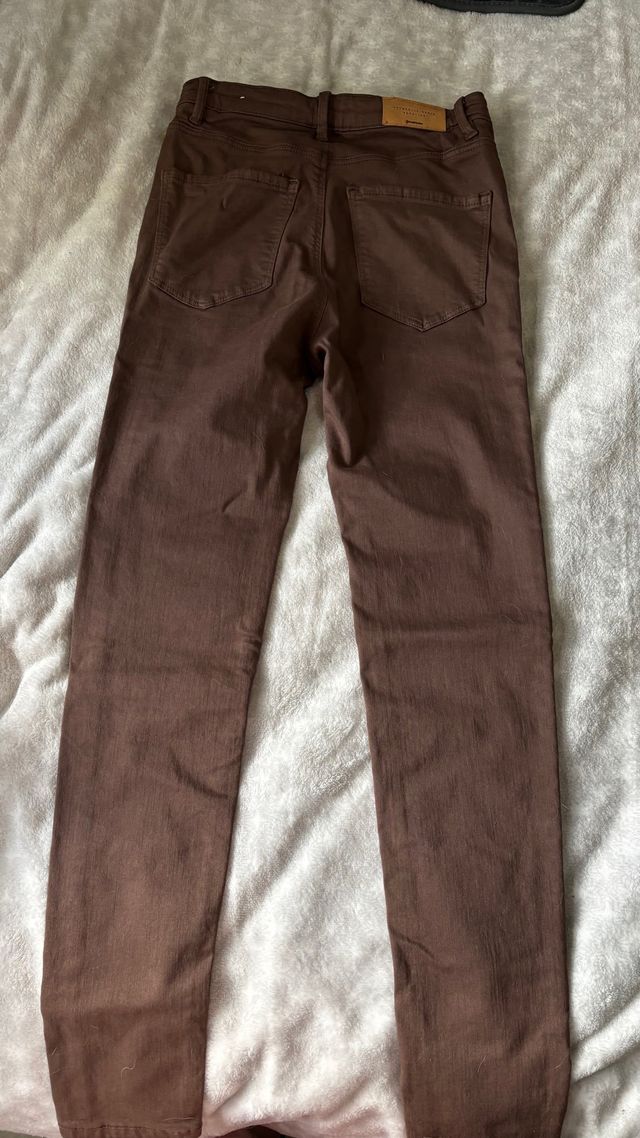 Pantalones marrones