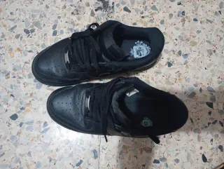 Nike Air Force 1 Hombre Negras