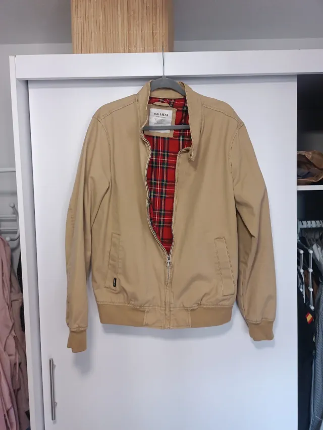 Chaqueta Harrington Pull & Bear Beige