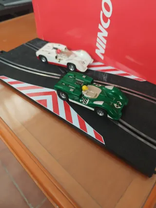 2 Chaparral GT C-40 Scalextric Exin