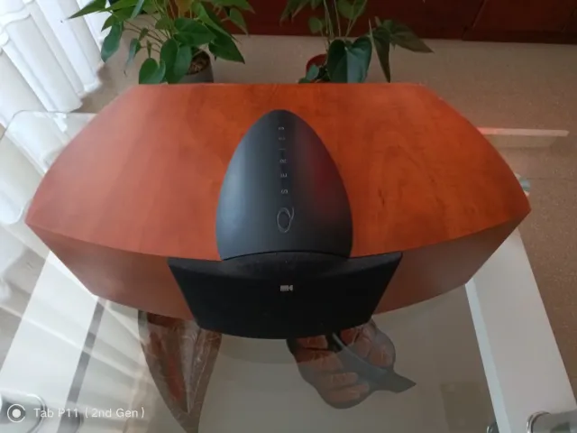 Altavoz central KEF Q9 negro/marrón