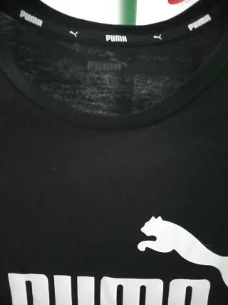 Camiseta Puma Negra Logo Blanco