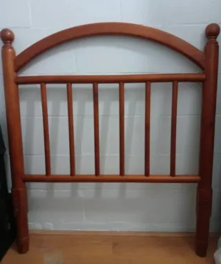 Cabecero de madera provenzal