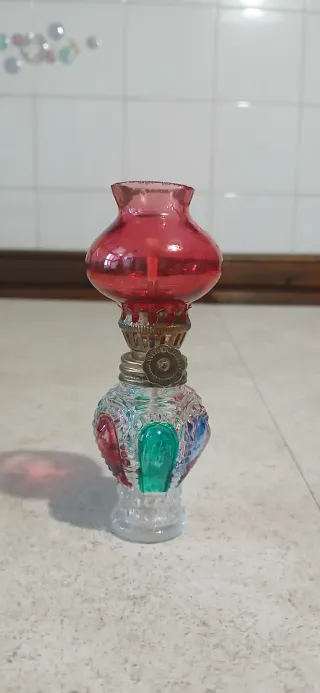 Lampada a olio vintage decorata