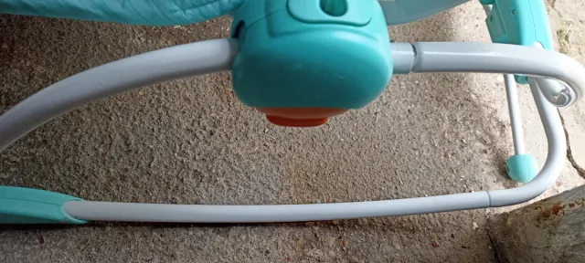 Mecedora bebé con sonido marca bright starts