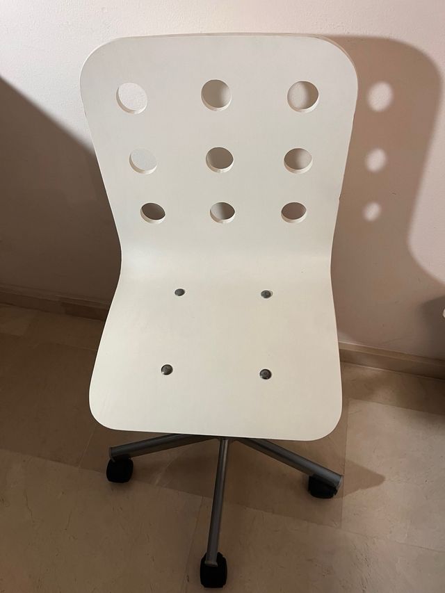 2 Sillas de oficina/escritorio blanca