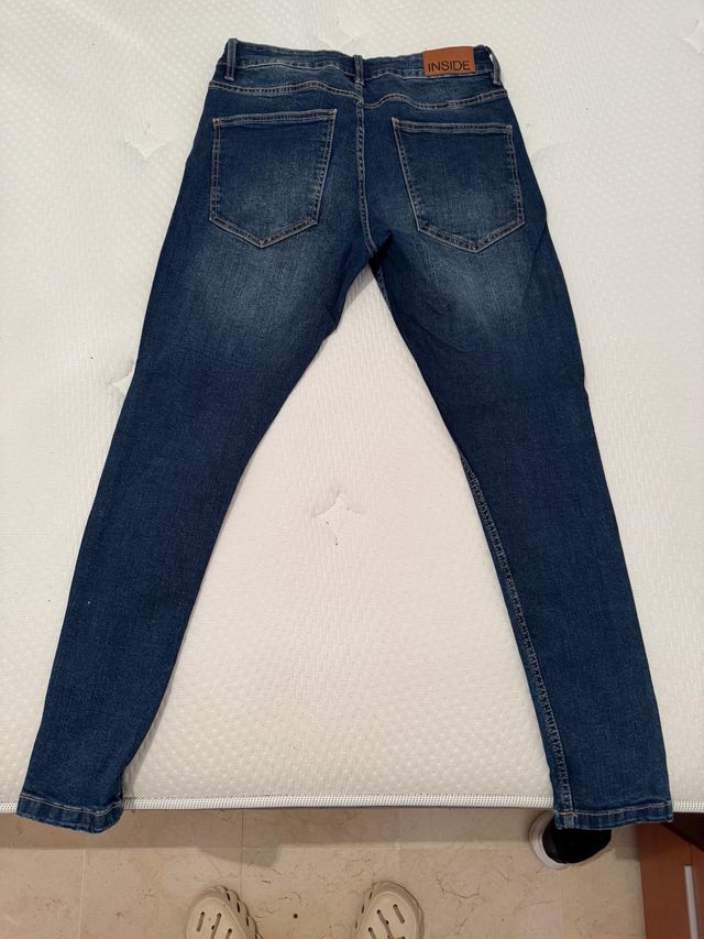 Vaqueros hombre desgastados