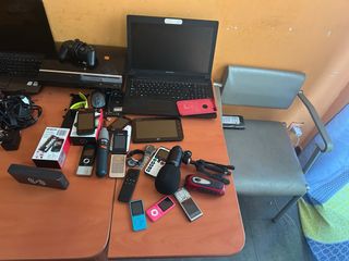 Portátil, PS3, Mando, Móviles y Relojes precio neg