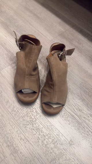 Botín abierto ante marrón T. 38-39