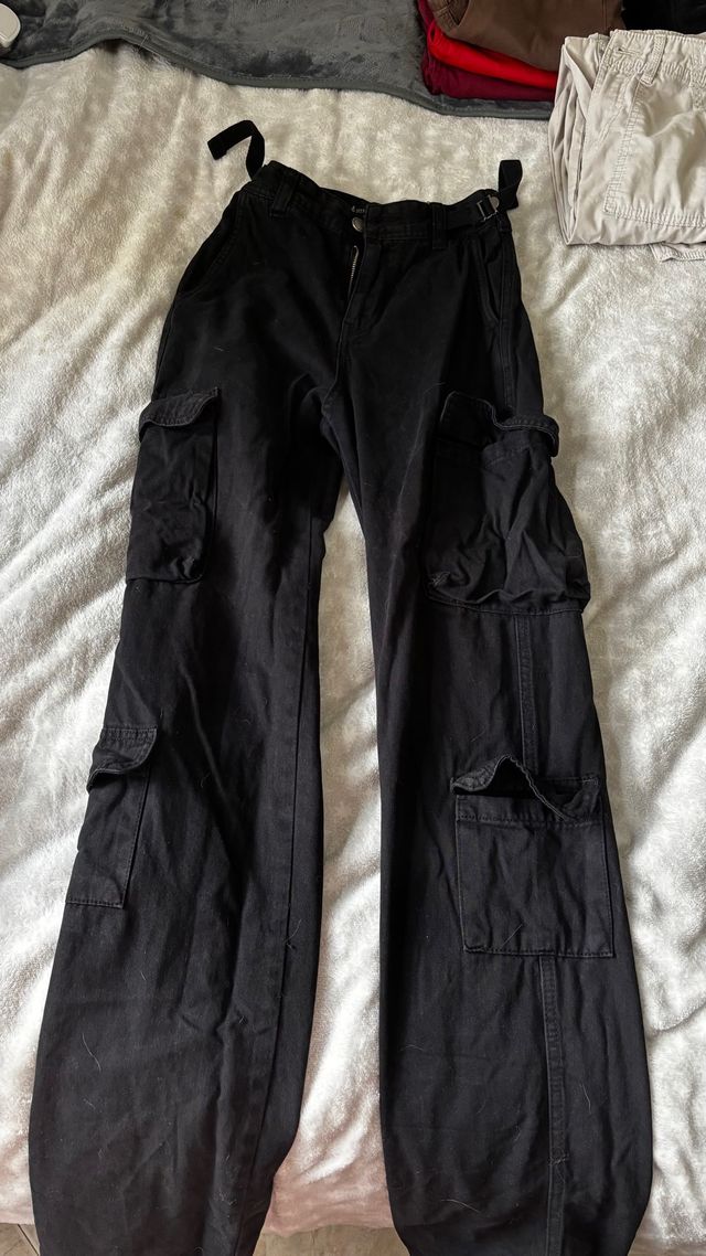 Pantalones cargo negros