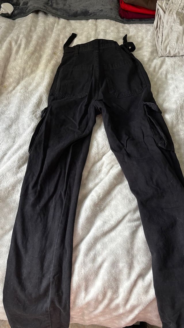 Pantalones cargo negros