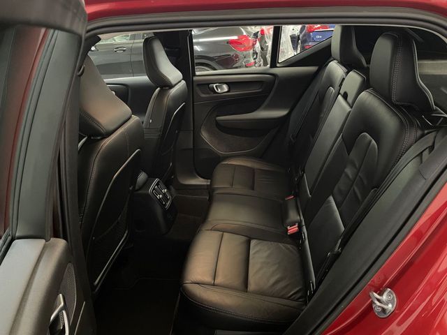 VOLVO XC40 1.5 T4 Twin Recharge Plus Bright Auto