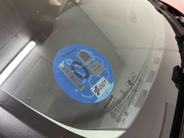 VOLVO XC40 1.5 T4 Twin Recharge Plus Bright Auto