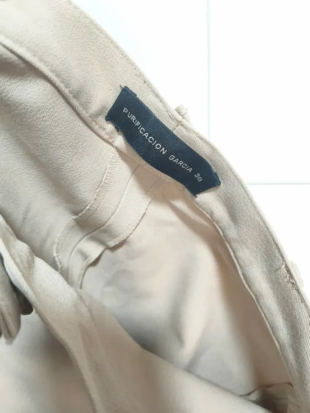 Pantalones beige de vestir