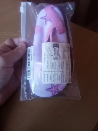 Zapatillas de playa niña nuevas. Talla 28-29