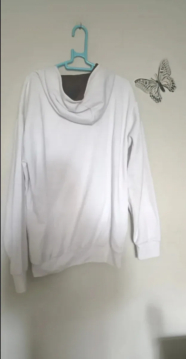 Sudadera Jordan con capucha blanca