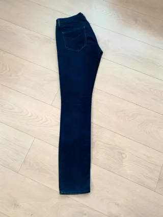 GAP Talla 36 - Pantalón vaquero fino y elástico