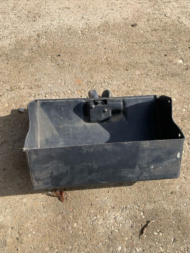 Guantera Suzuki Vitara con Llave