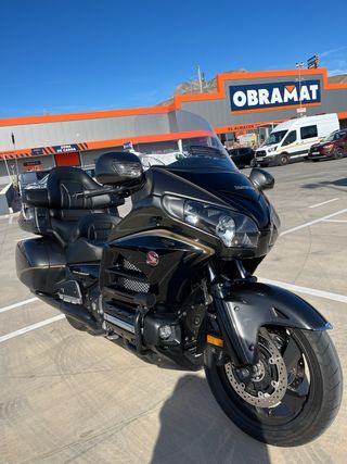 Moto Honda Golgwind 1800, Año mayo del 2017,