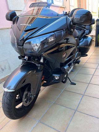 Moto Honda Golgwind 1800, Año mayo del 2017,