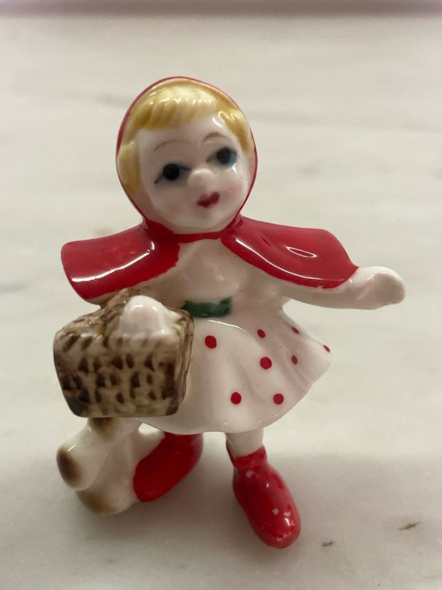 Caperucita Roja Vintage Figura Porcelana