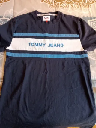 Camiseta Tommy Jeans niño azul Talla S