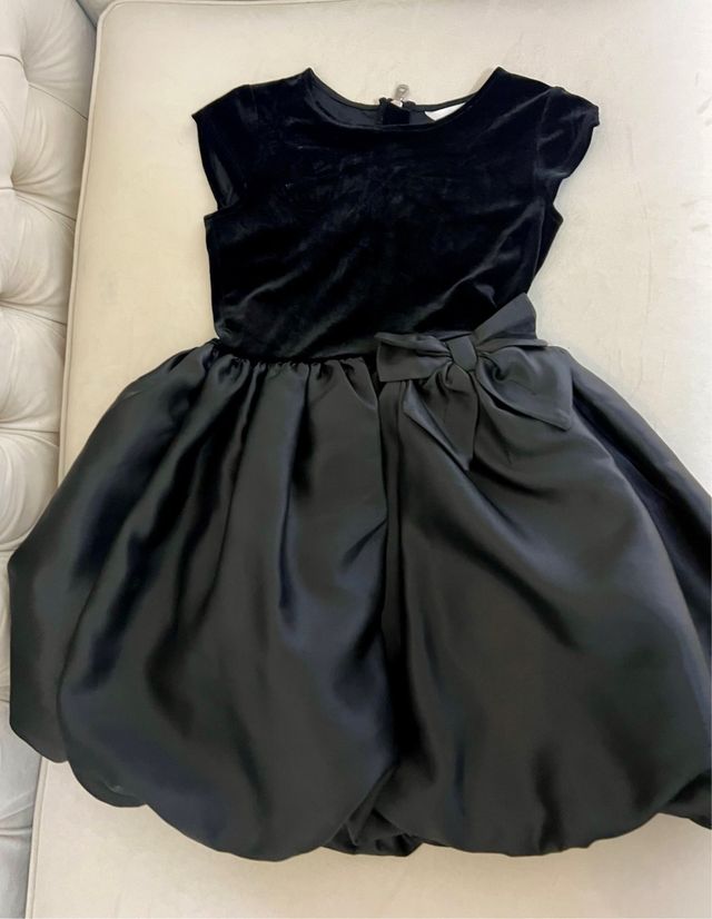 Vestido Preto Cetim e Veludo Rapariga 10 Anos