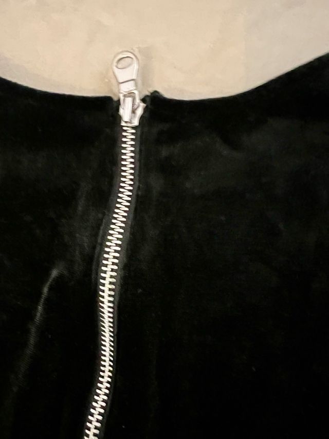 Vestido Preto Cetim e Veludo Rapariga 10 Anos