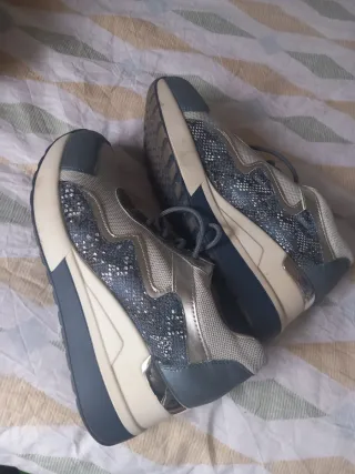 Zapatos mujer azul y plata con plataforma