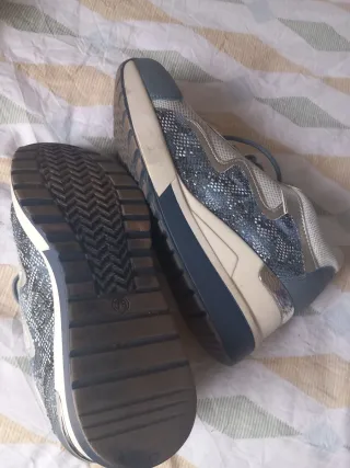 Zapatos mujer azul y plata con plataforma