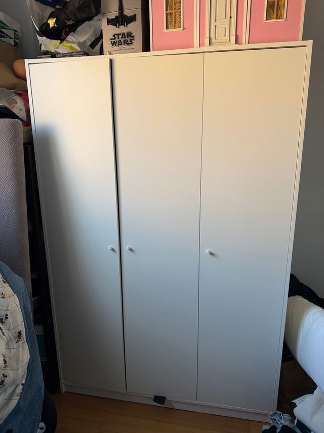 Armario blanco 3 puertas