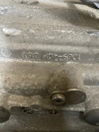 Caja de cambios BMW X2 1069 401 051