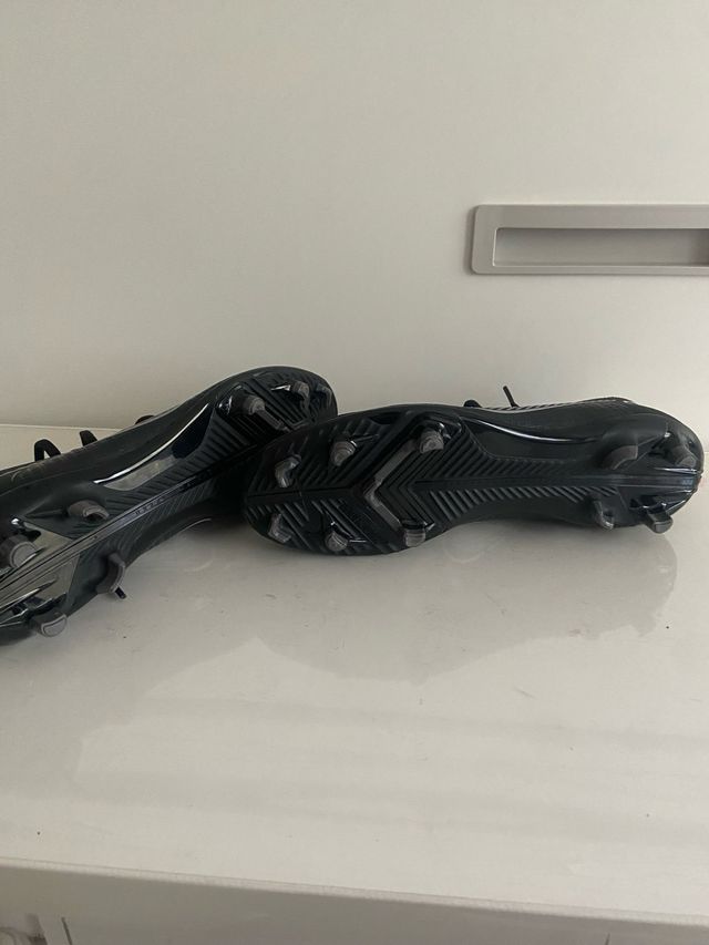 Botas de fútbol Nike Talla 41