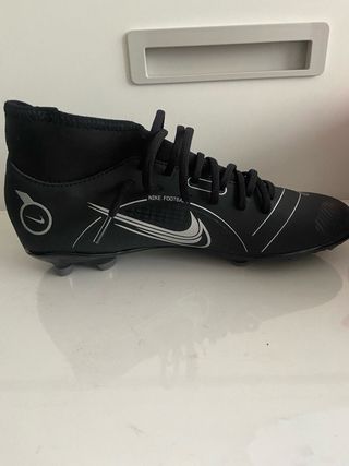 Botas de fútbol Nike Talla 41