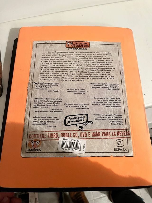 libro + 2 CD de memoria de gomaespuma