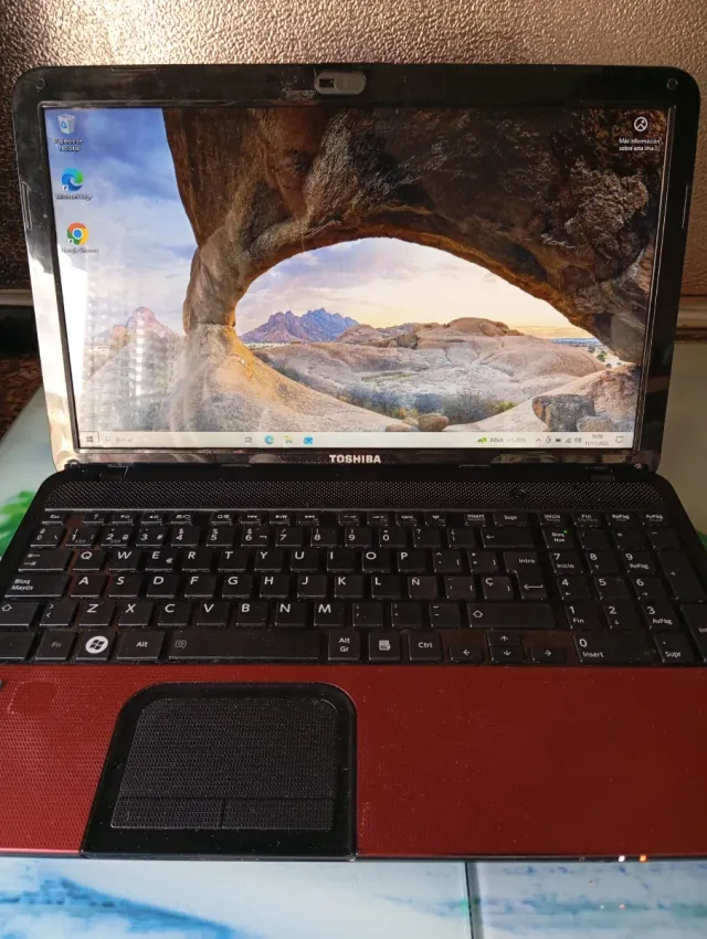 Portátil Toshiba Satellite C855 Rojo