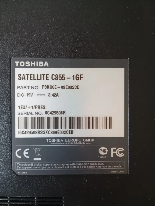 Portátil Toshiba Satellite C855 Rojo