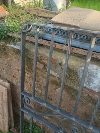 Reja de hierro macizo forjado