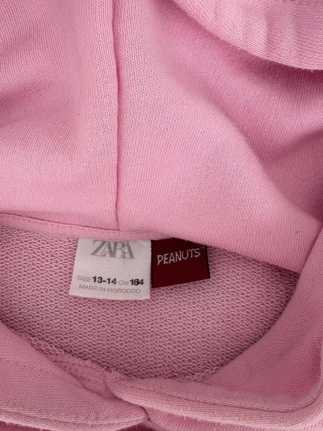 Sudadera de Snoopy , Zara , niña rosa y blanca