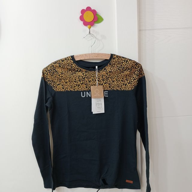 Camiseta manga larga. Name It. T. 13/14. Nueva