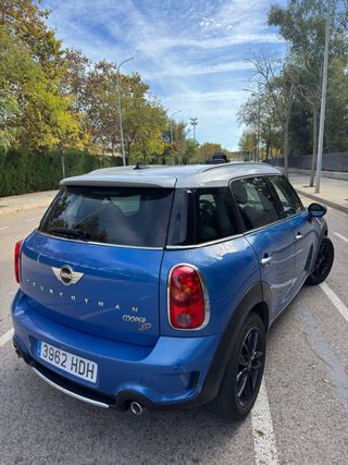 MINI Countryman SD SPORT POCOS KMS CON PEGATINA