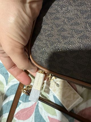 Bolso Michael Kors Jet Set Marrón Dorado