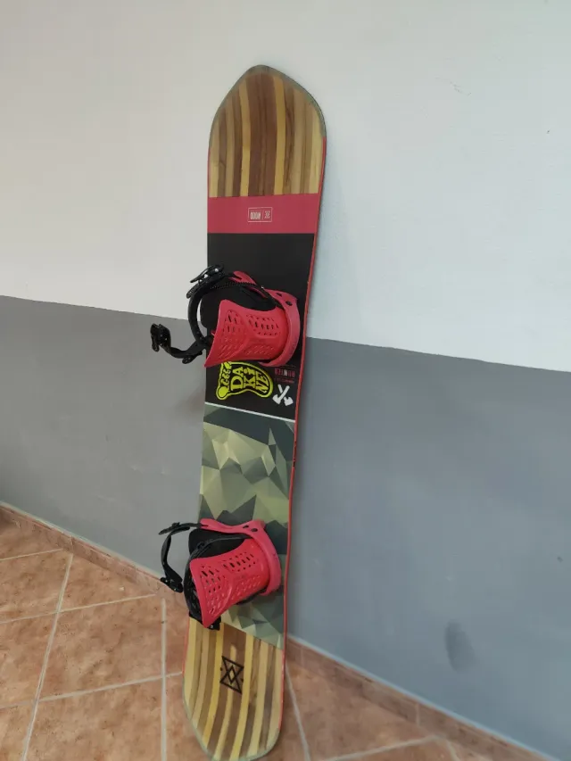 Tabla Snowboard Easy Hunter y fijaciones flux PR