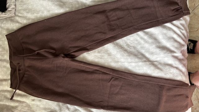 Pantalones marrones con cordón