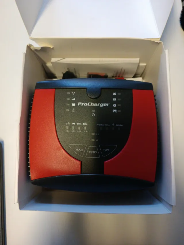 ProCharger 10.000 Caricabatterie 6/12V