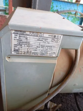 Motor generador industrial