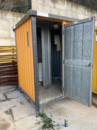 Barracón obra WC naranja