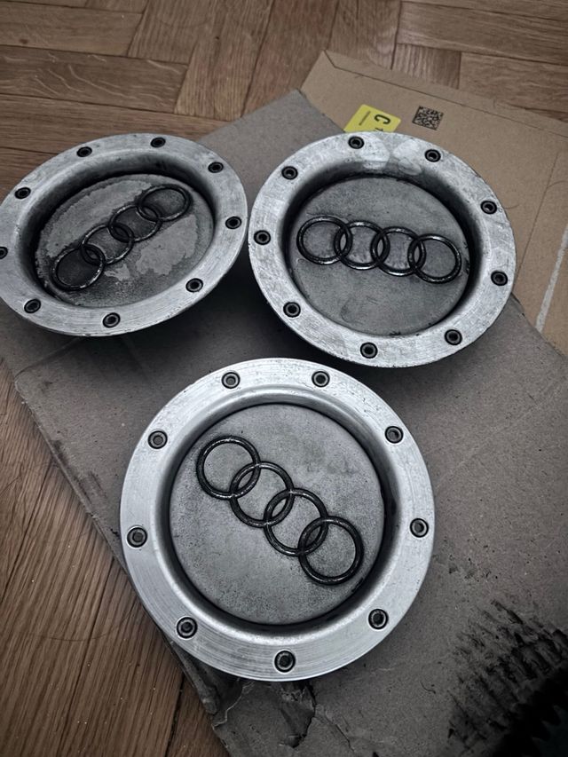 Tapas buje Audi 3 unidades